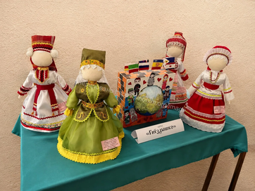 Поволжские красавицы. Куклы в татарском, чувашском, русском и мордовском национальных костюмах.  Михайлова Елизавета Дмитриевна,Евграфова Ева Валерьевна, Закатнова София Михайловна, Башаева Дарья Викторовна