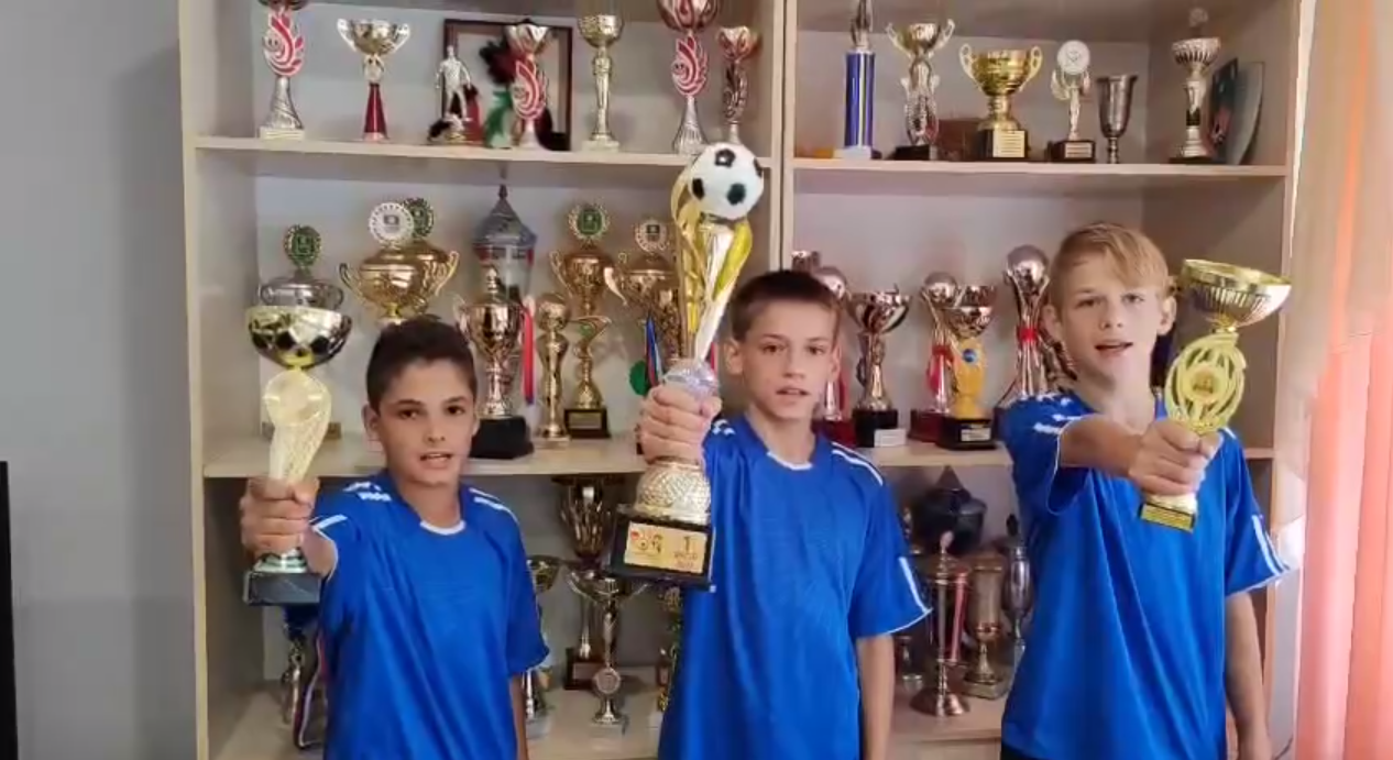 Ребята из Саратовской области прислали свое видео знакомство!
