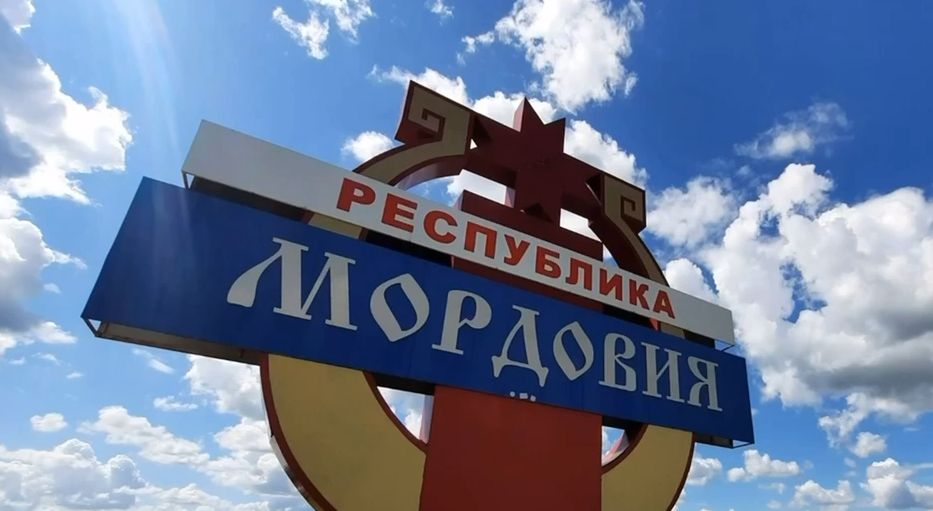 Розы, большой футбол и новая фестивальная команда