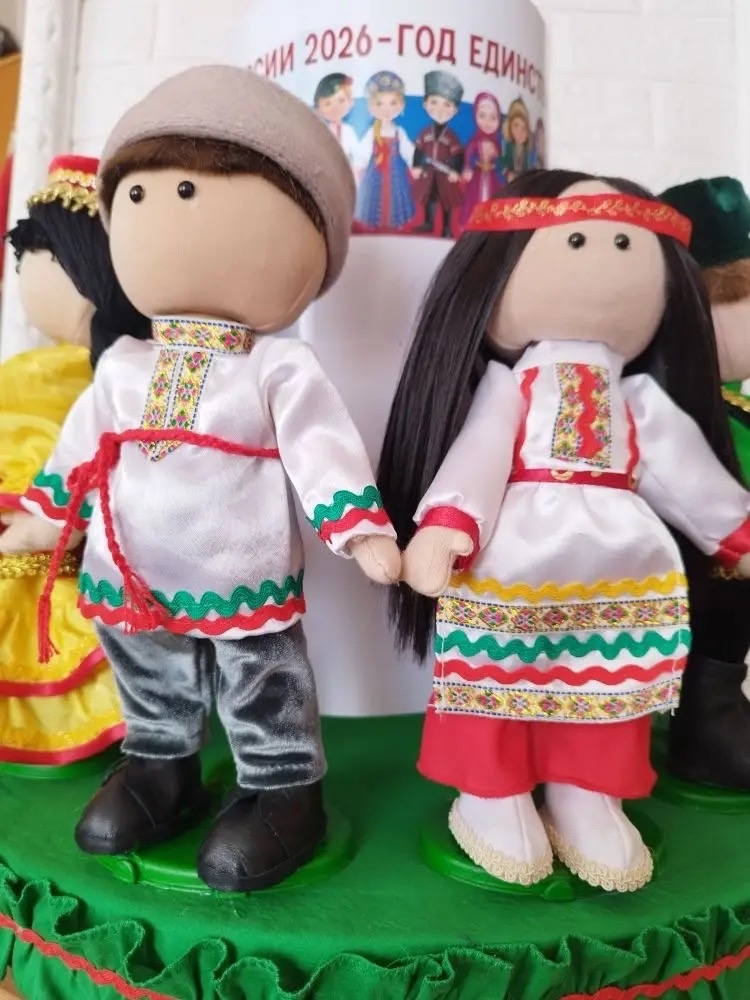 Хоровод Дружба народов. Тойкиева Диана Сергеевна, Дульцева Валерия Валериевна